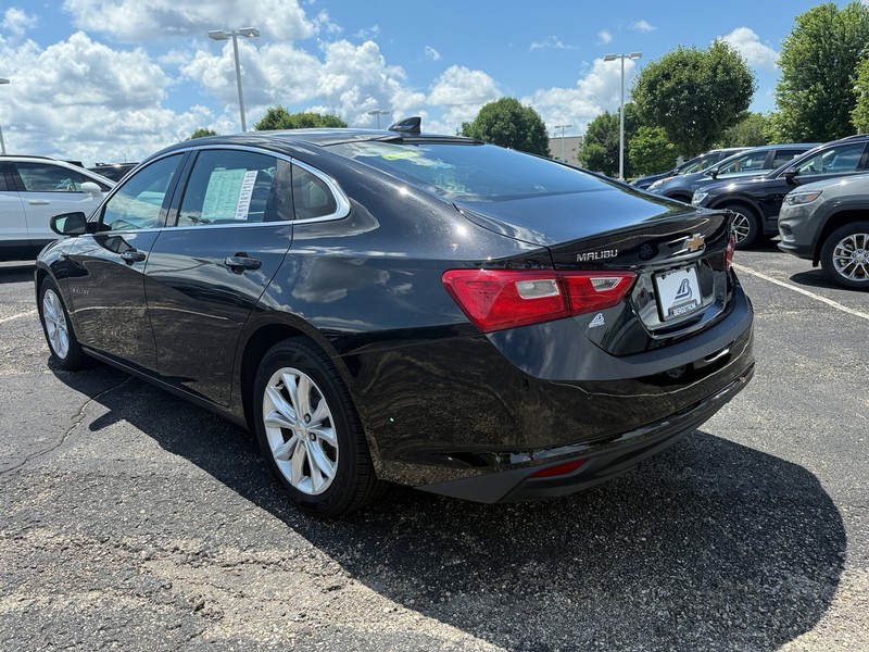 Chevrolet Malibu Vehicle Image 06