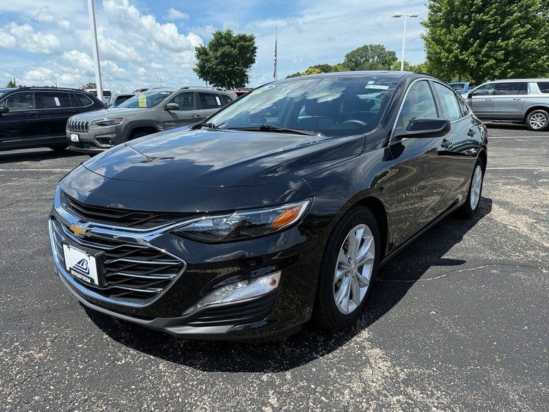 Chevrolet Malibu Vehicle Image 08