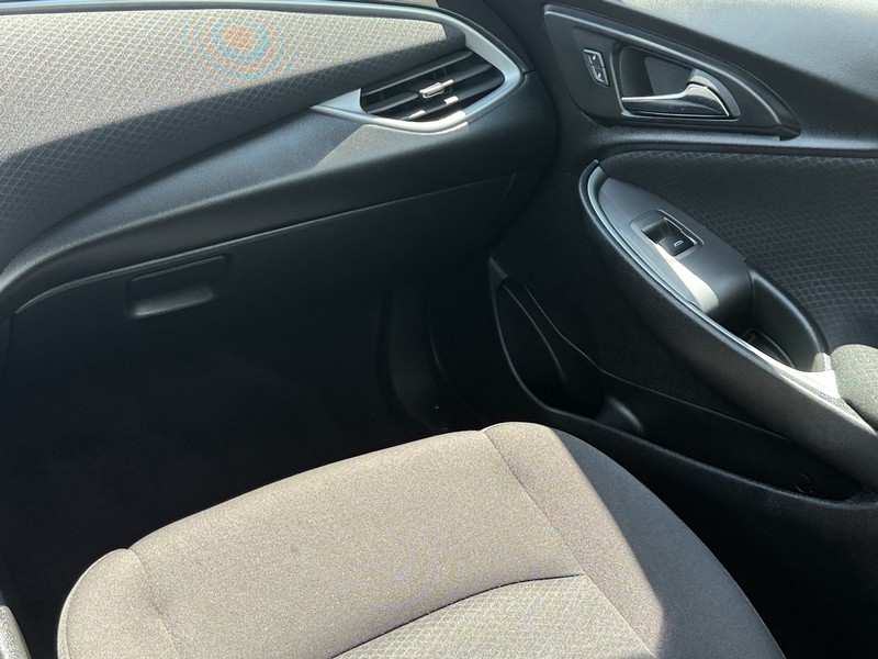 Chevrolet Malibu Vehicle Image 15