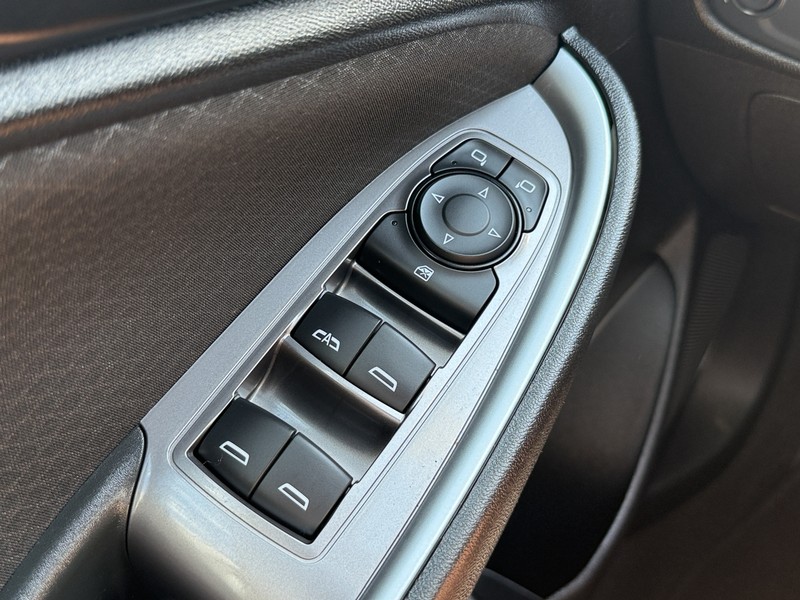 Chevrolet Malibu Vehicle Image 21