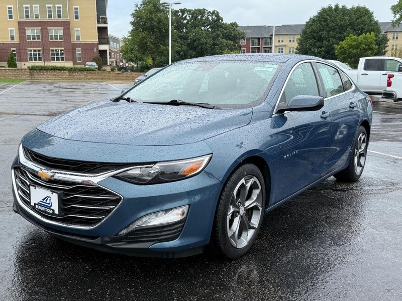 Chevrolet Malibu Vehicle Image 06