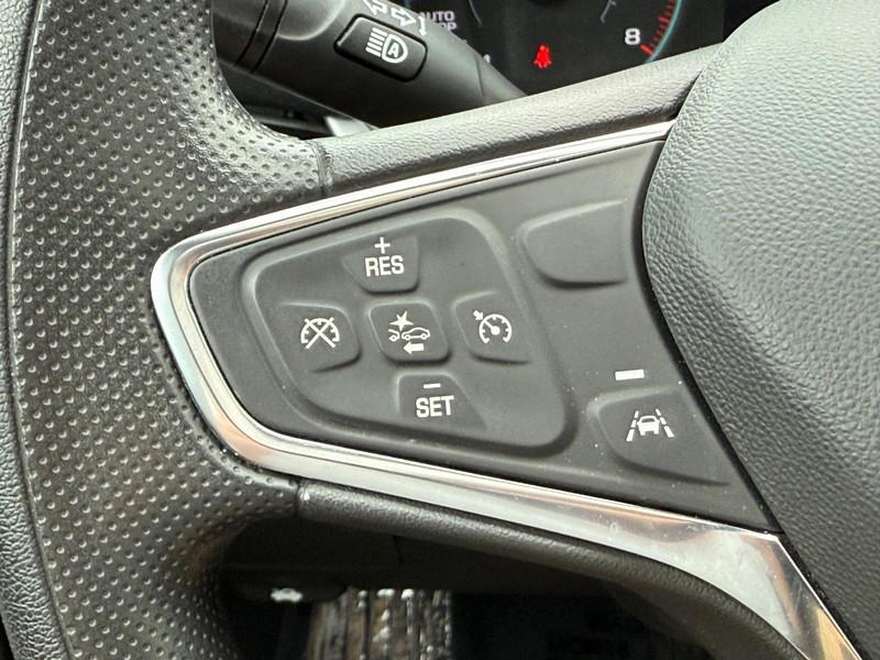 Chevrolet Malibu Vehicle Image 14