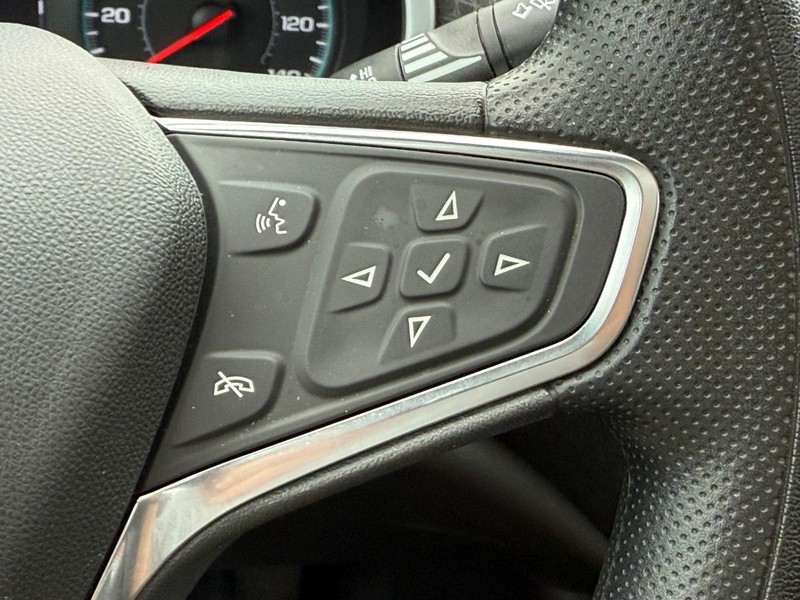 Chevrolet Malibu Vehicle Image 15