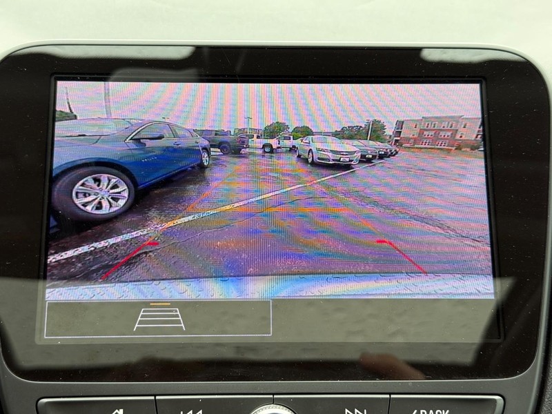 Chevrolet Malibu Vehicle Image 17