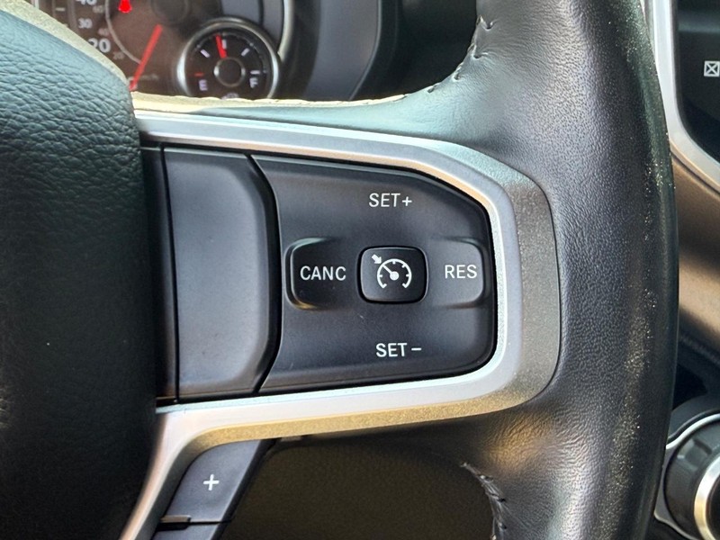 Ram 1500 Vehicle Image 16