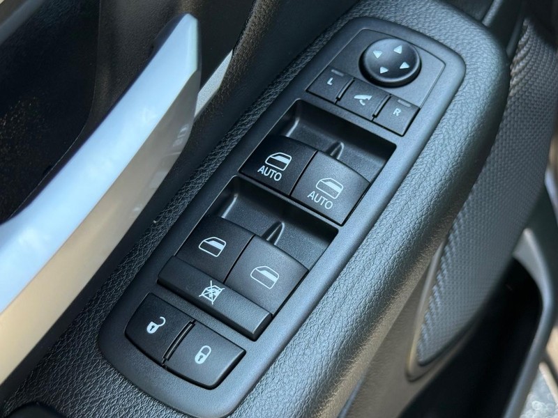 Ram 1500 Vehicle Image 20