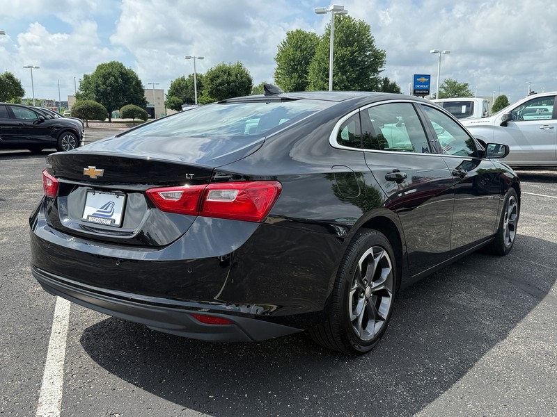 Chevrolet Malibu Vehicle Image 03