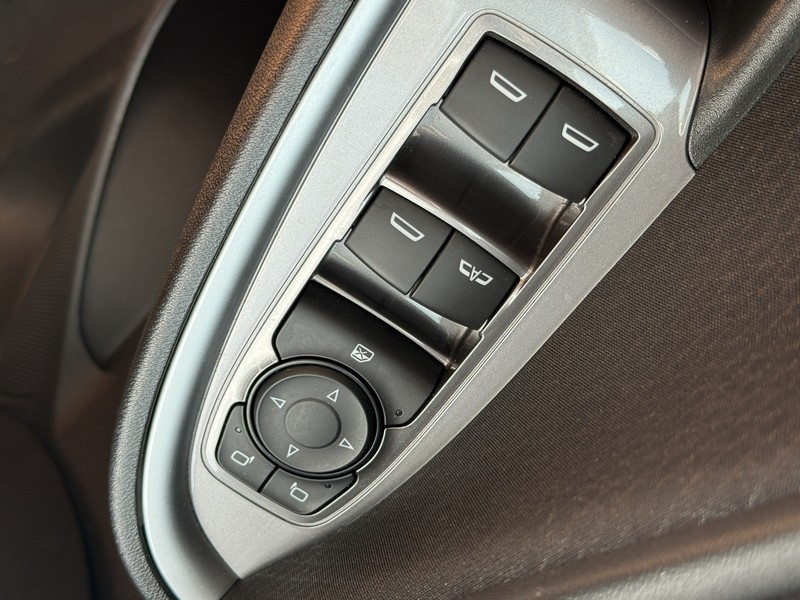 Chevrolet Malibu Vehicle Image 20