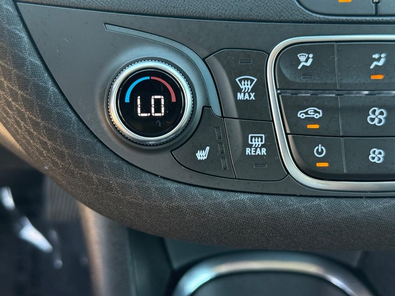 Chevrolet Malibu Vehicle Image 20