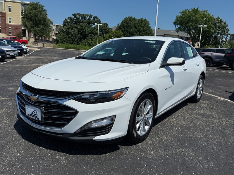 Chevrolet Malibu Vehicle Image 08
