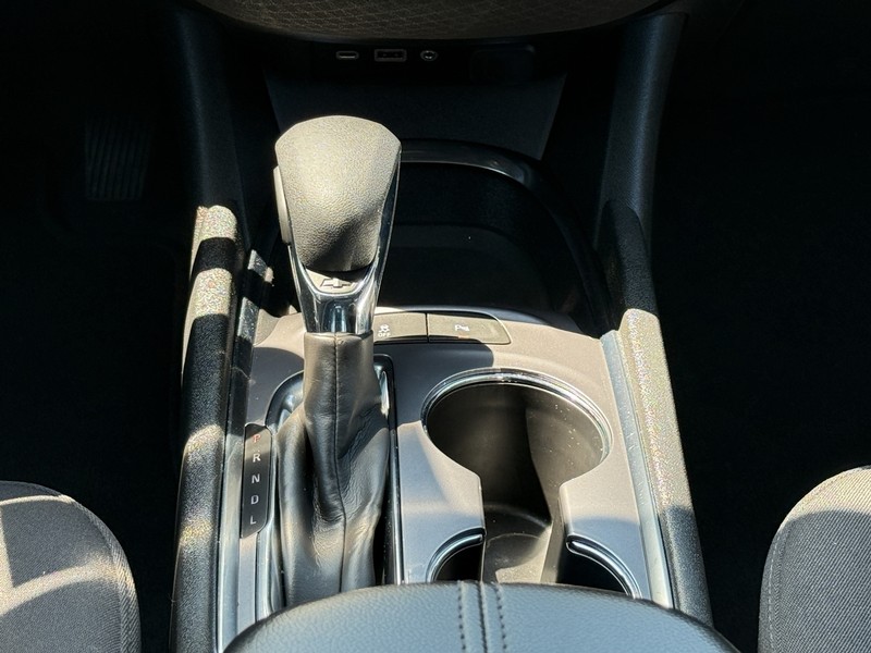 Chevrolet Malibu Vehicle Image 13