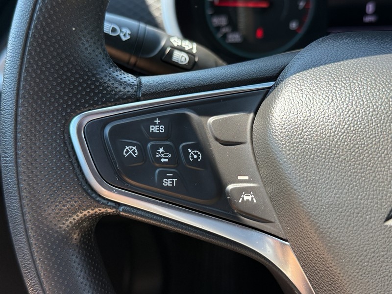 Chevrolet Malibu Vehicle Image 30