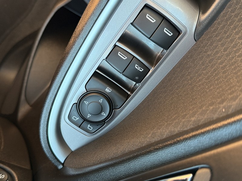 Chevrolet Malibu Vehicle Image 35