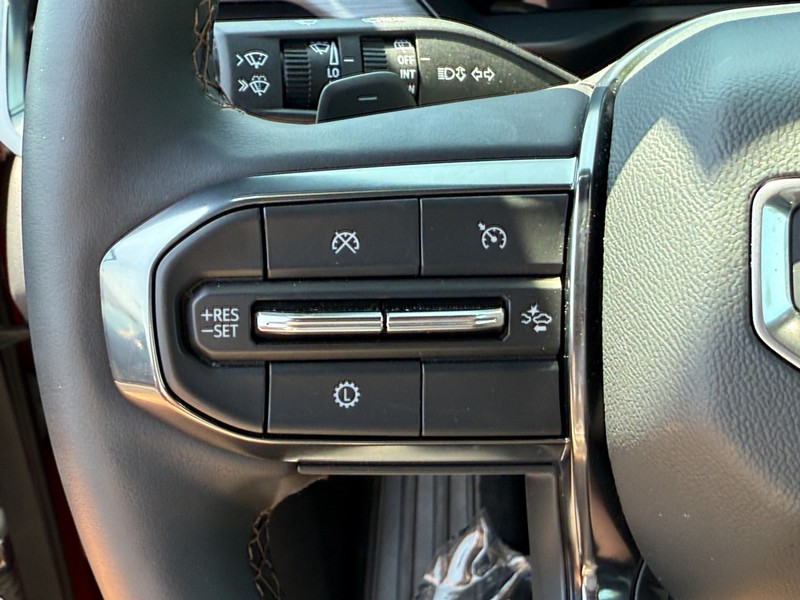 GMC Acadia Vehicle Image 15