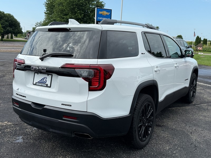 GMC Acadia Vehicle Image 03