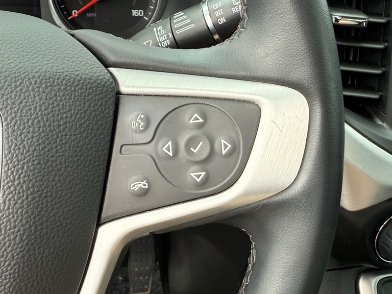 GMC Acadia Vehicle Image 17