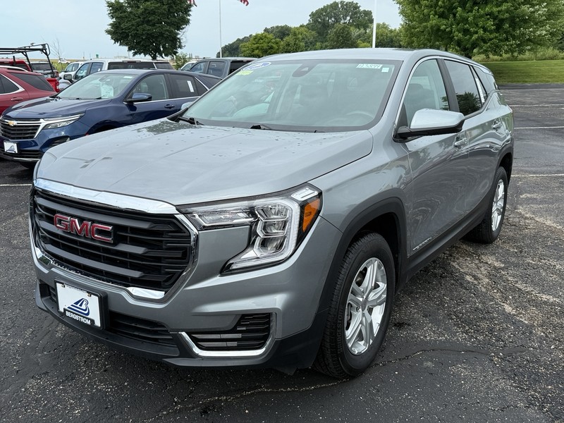 GMC Terrain Vehicle Image 08