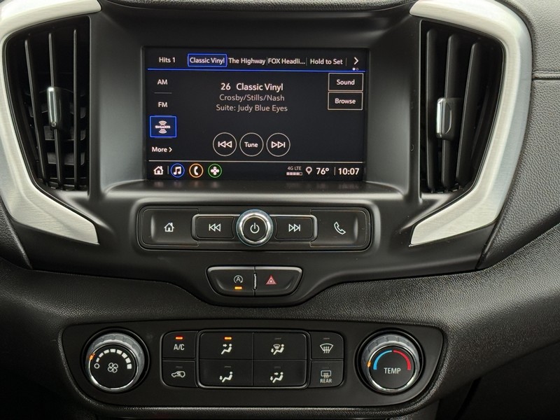 GMC Terrain Vehicle Image 12