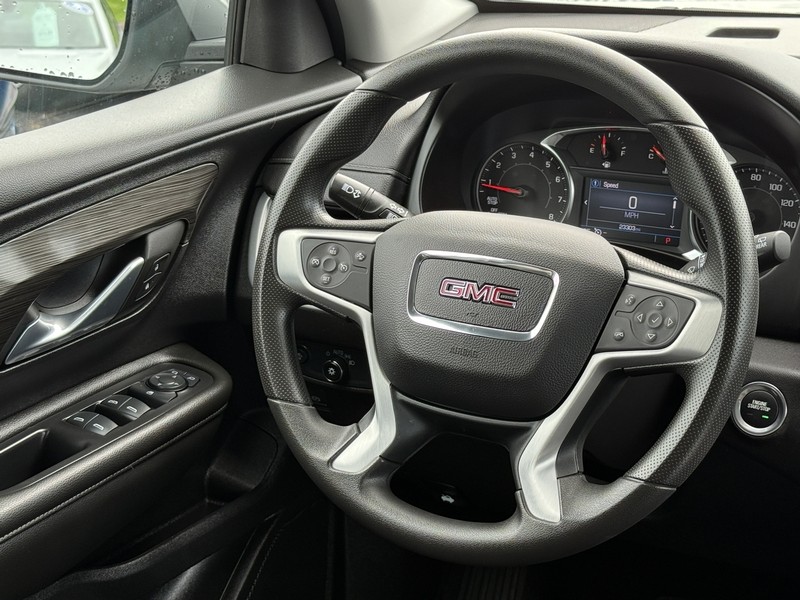 GMC Terrain Vehicle Image 14
