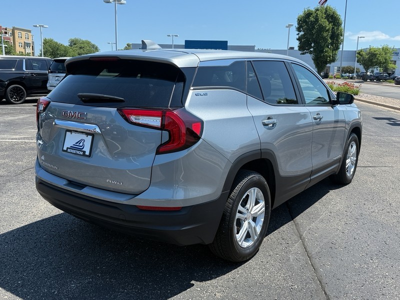 GMC Terrain Vehicle Image 03
