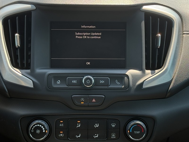 GMC Terrain Vehicle Image 11