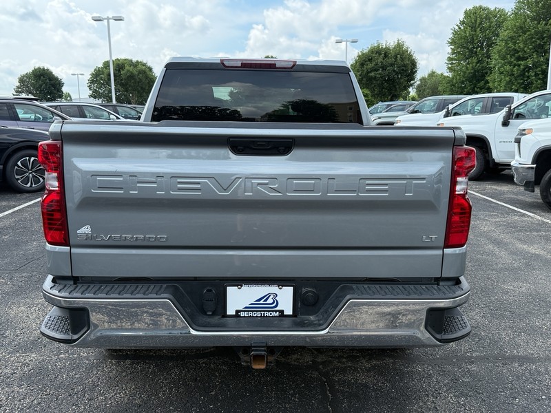 Chevrolet Silverado 1500 Vehicle Image 04