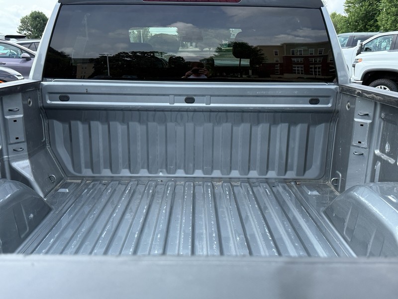 Chevrolet Silverado 1500 Vehicle Image 05