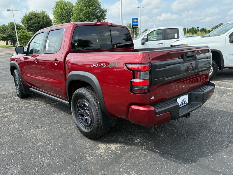 Nissan Frontier Vehicle Image 06