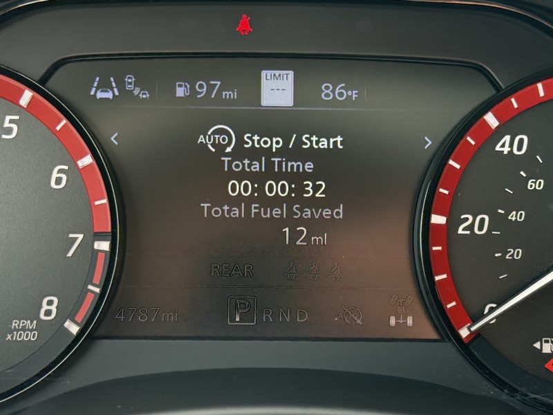 Nissan Frontier Vehicle Image 18
