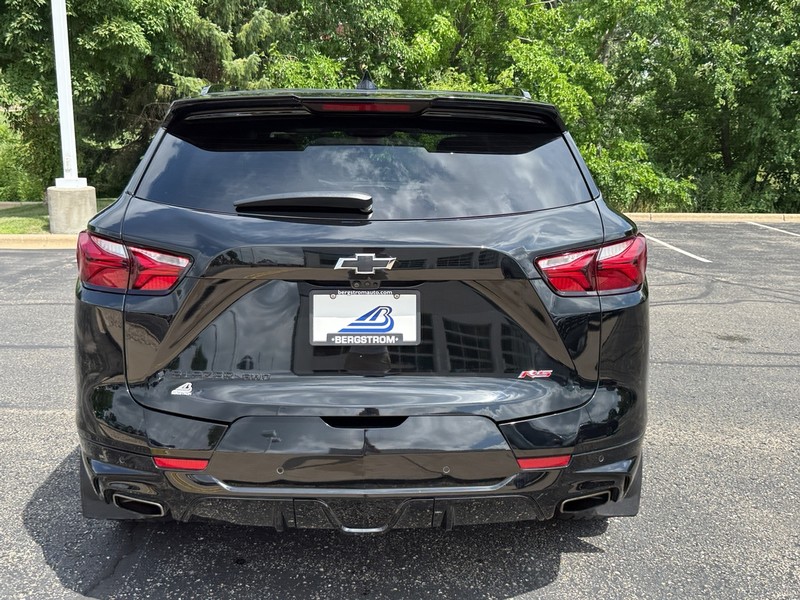 Chevrolet Blazer Vehicle Image 04