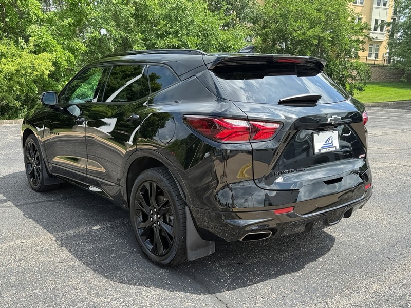 Chevrolet Blazer Vehicle Image 05