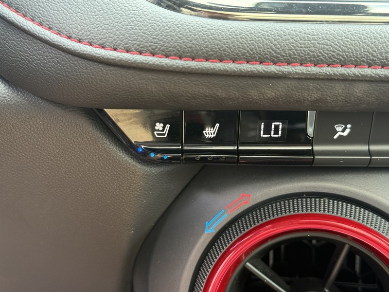 Chevrolet Blazer Vehicle Image 18