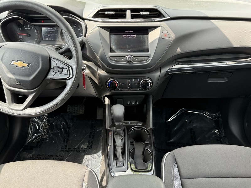 Chevrolet Trailblazer Vehicle Image 11