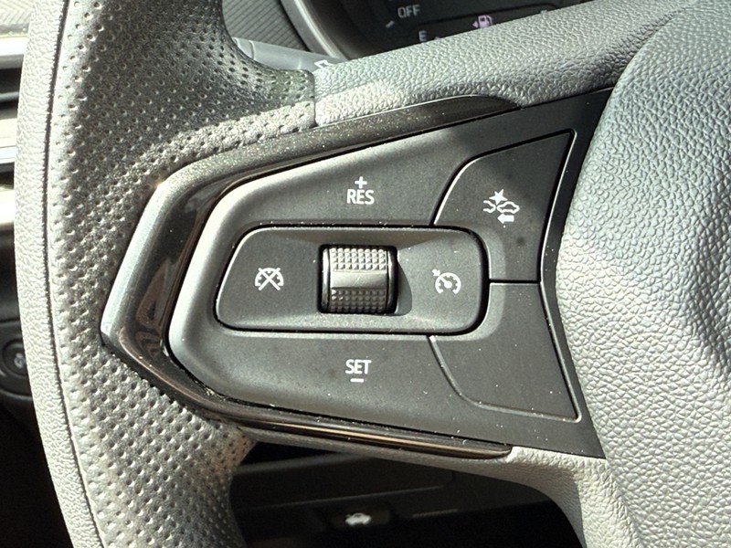 Chevrolet Trailblazer Vehicle Image 16