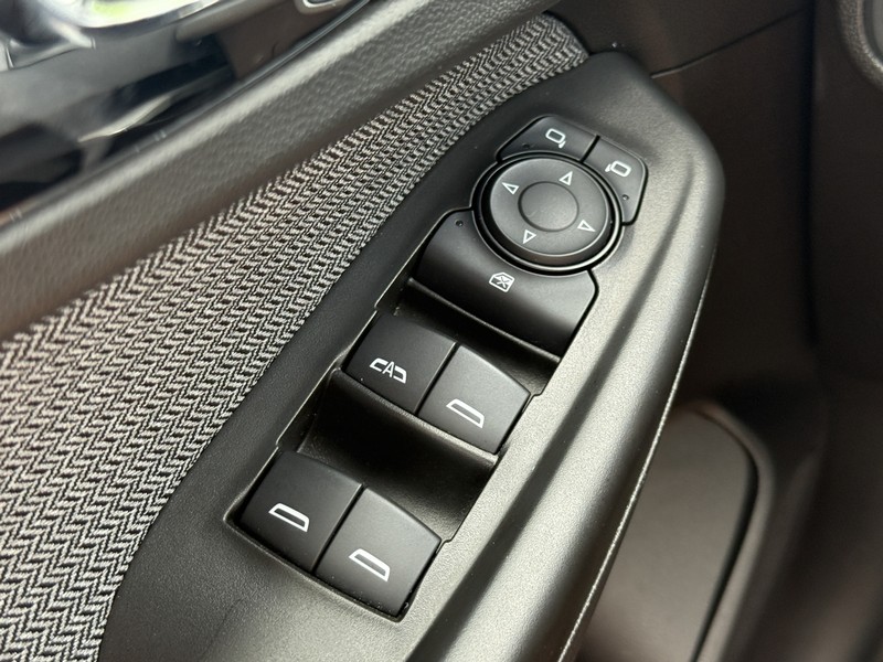Chevrolet Trailblazer Vehicle Image 20