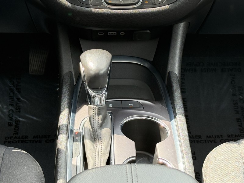 Chevrolet Malibu Vehicle Image 13