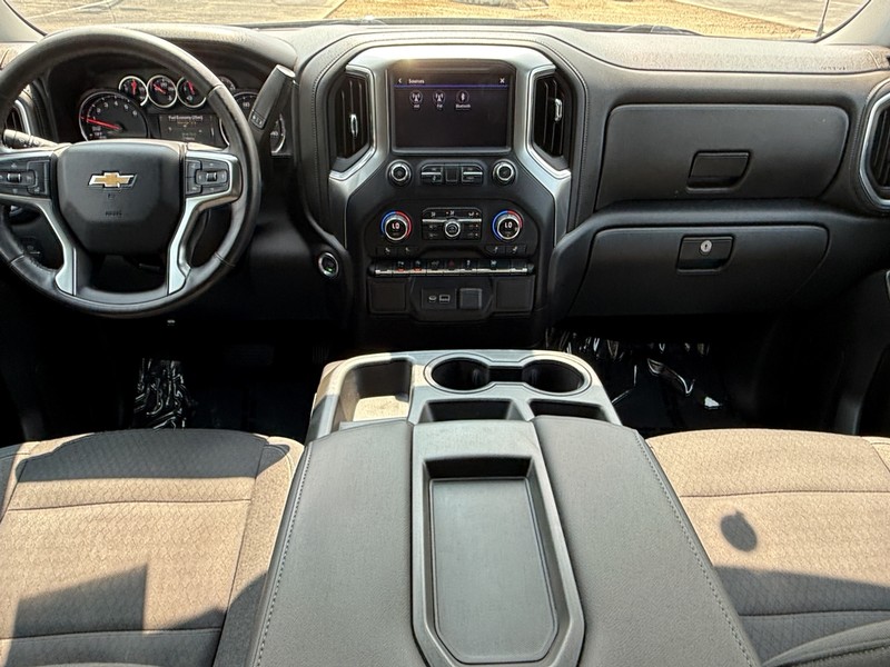 Chevrolet Silverado 1500 Vehicle Image 11