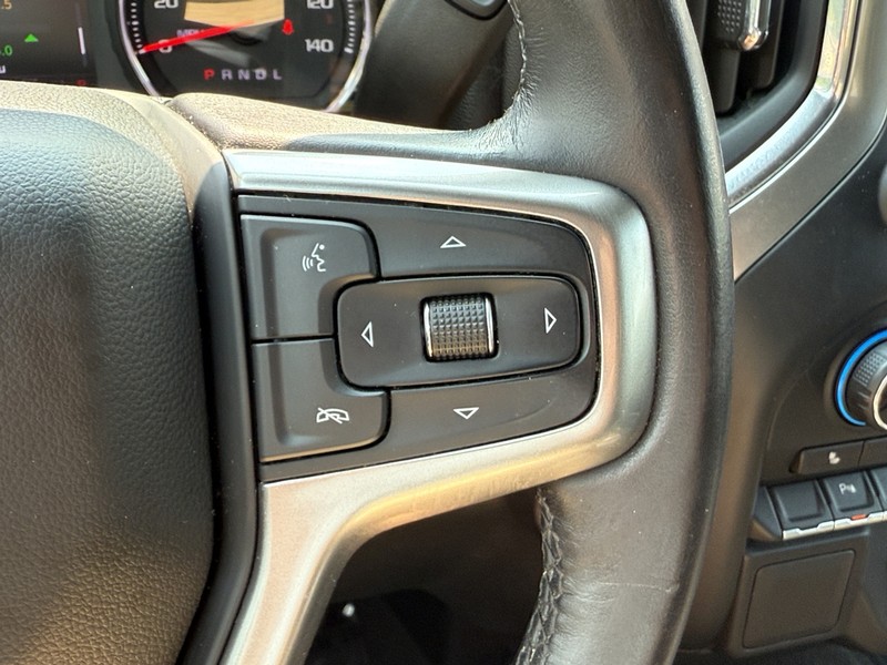 Chevrolet Silverado 1500 Vehicle Image 16