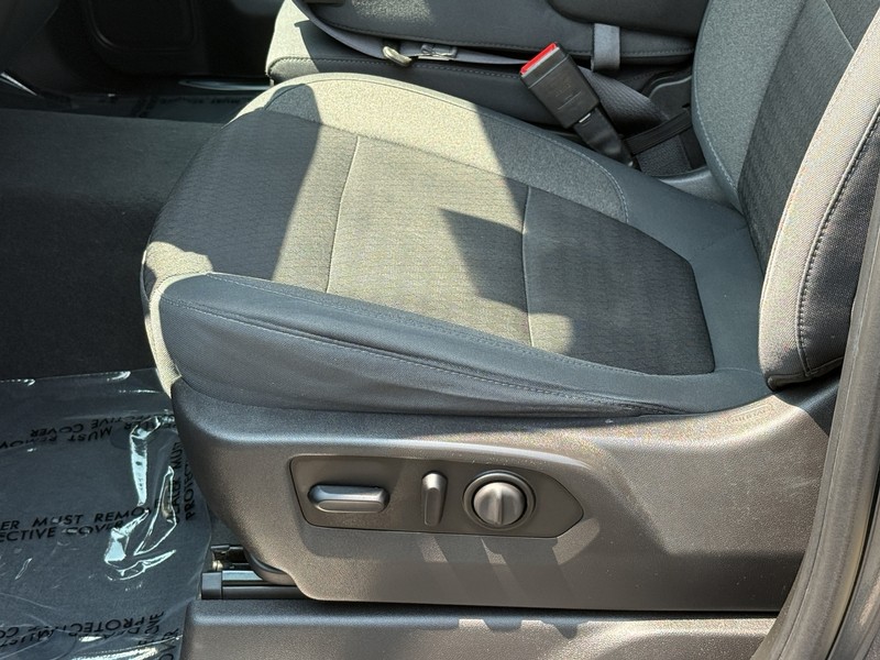 Chevrolet Silverado 1500 Vehicle Image 21