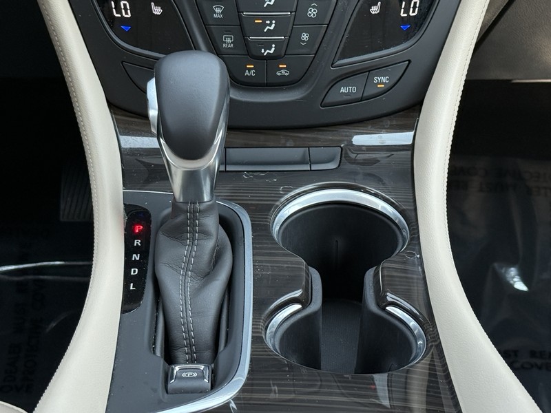 Buick Envision Vehicle Image 13