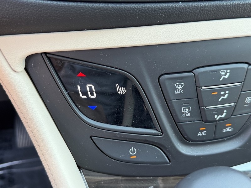 Buick Envision Vehicle Image 19