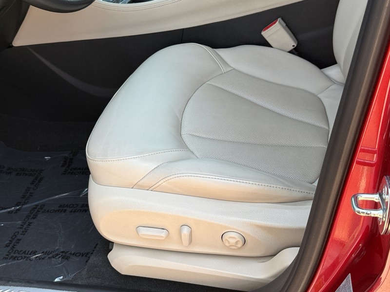 Buick Envision Vehicle Image 23