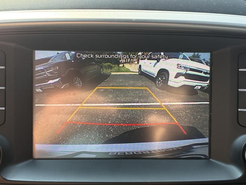 Kia Sorento Vehicle Image 19