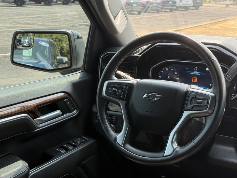 Chevrolet Silverado 1500 Vehicle Image 13