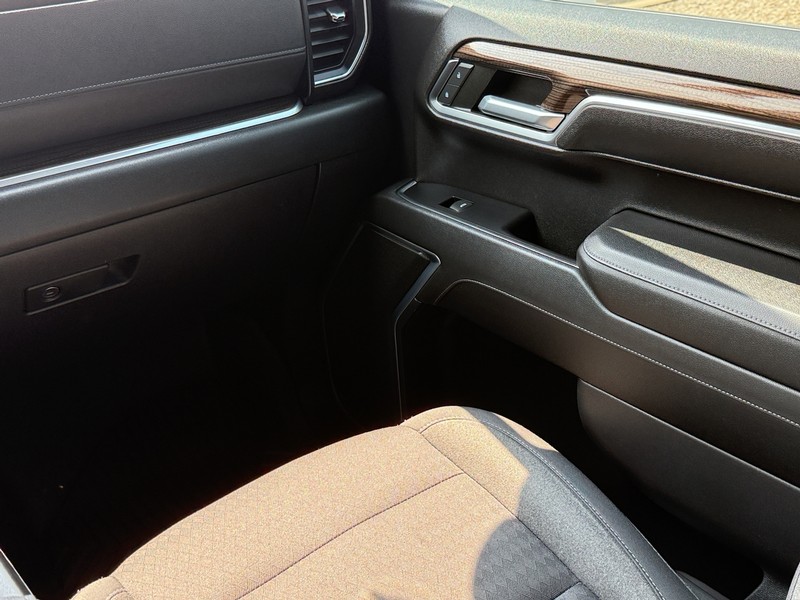 Chevrolet Silverado 1500 Vehicle Image 14
