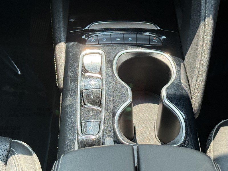 Buick Envision Vehicle Image 12
