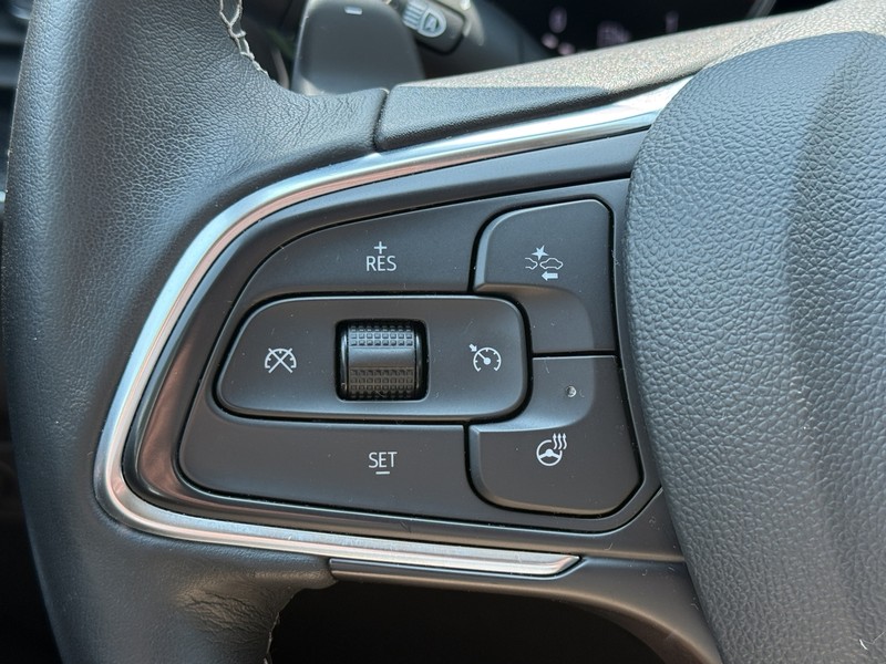 Buick Envision Vehicle Image 15