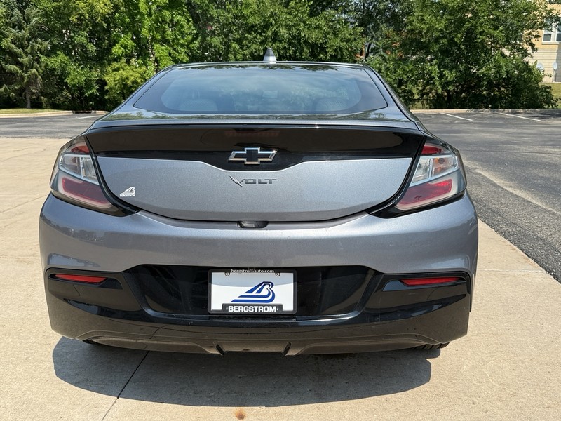 Chevrolet Volt Vehicle Image 04