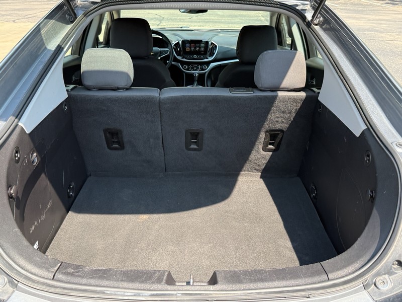 Chevrolet Volt Vehicle Image 05