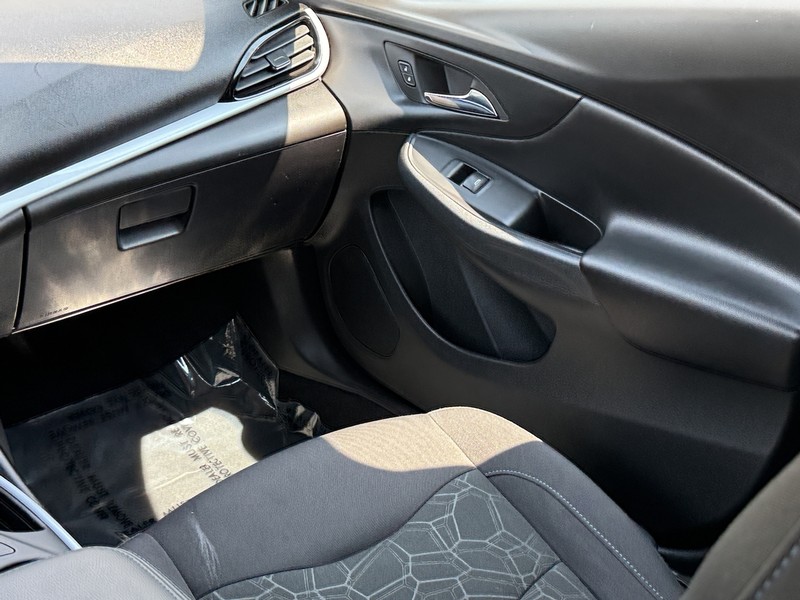 Chevrolet Volt Vehicle Image 15